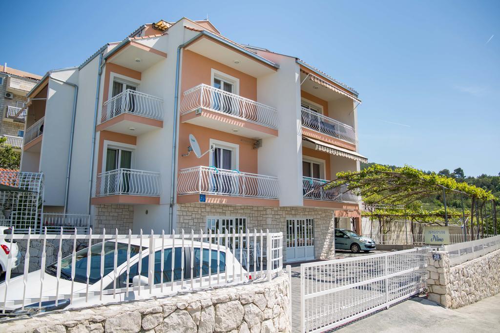 Apartments Nino Podstrana Bagian luar foto